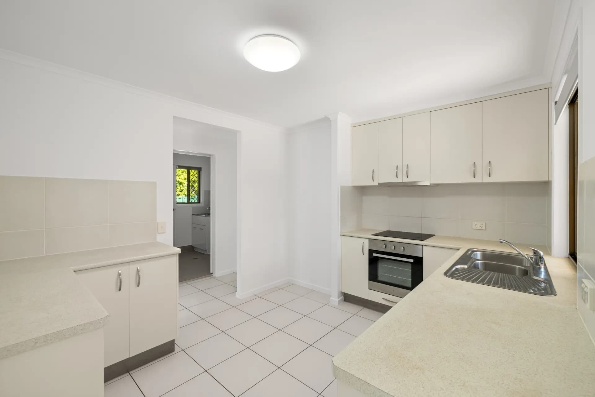35 Parker  Street, Goodna, QLD, Goodna - Thumbnail 4