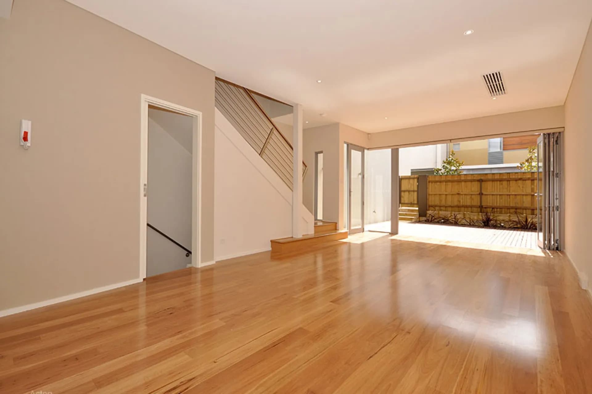 4/3 Clive Road, Cottesloe, WA, Cottesloe - Thumbnail 4