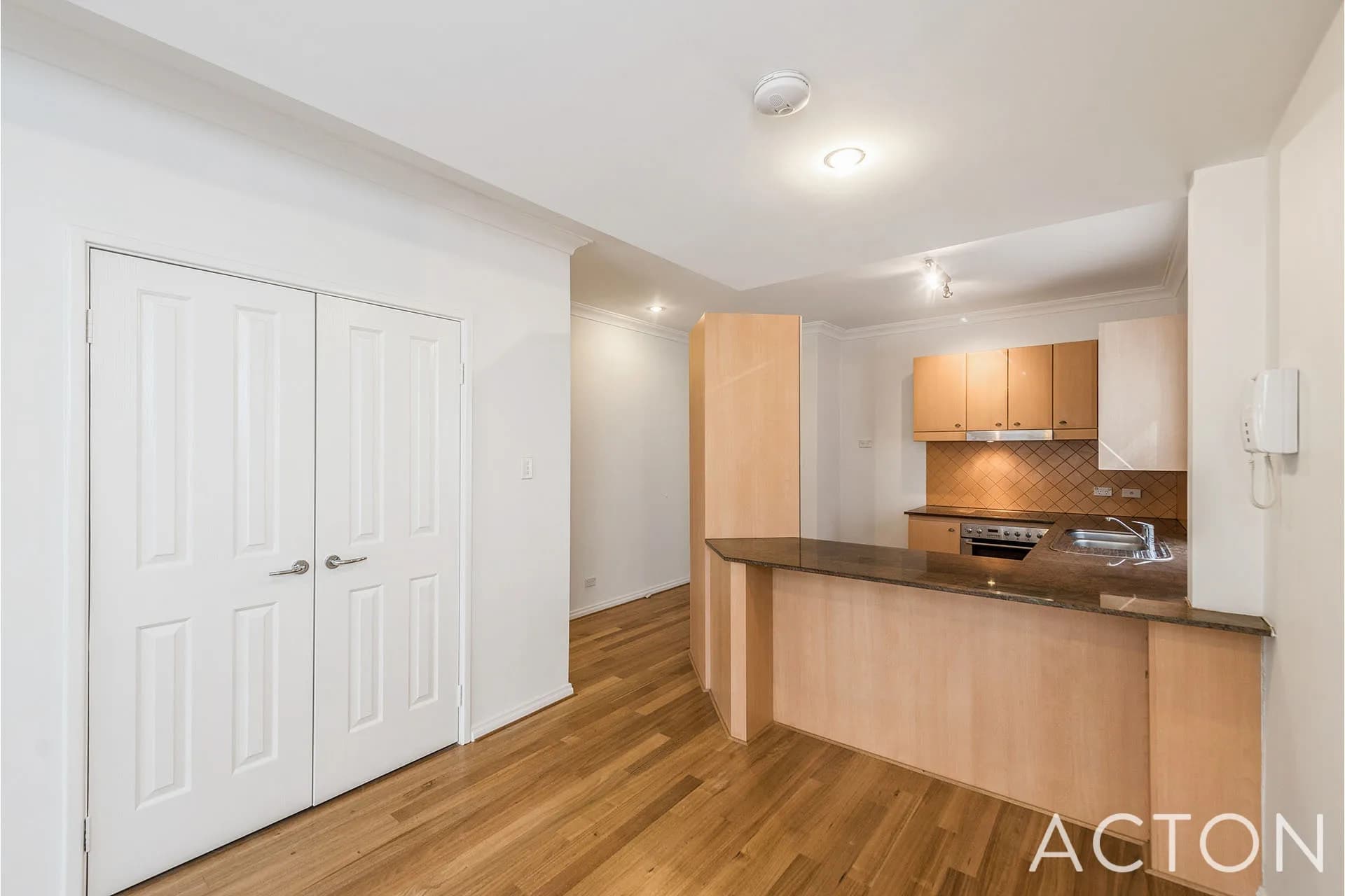 14/2 Agnew Way, Subiaco, WA, Subiaco - Thumbnail 5