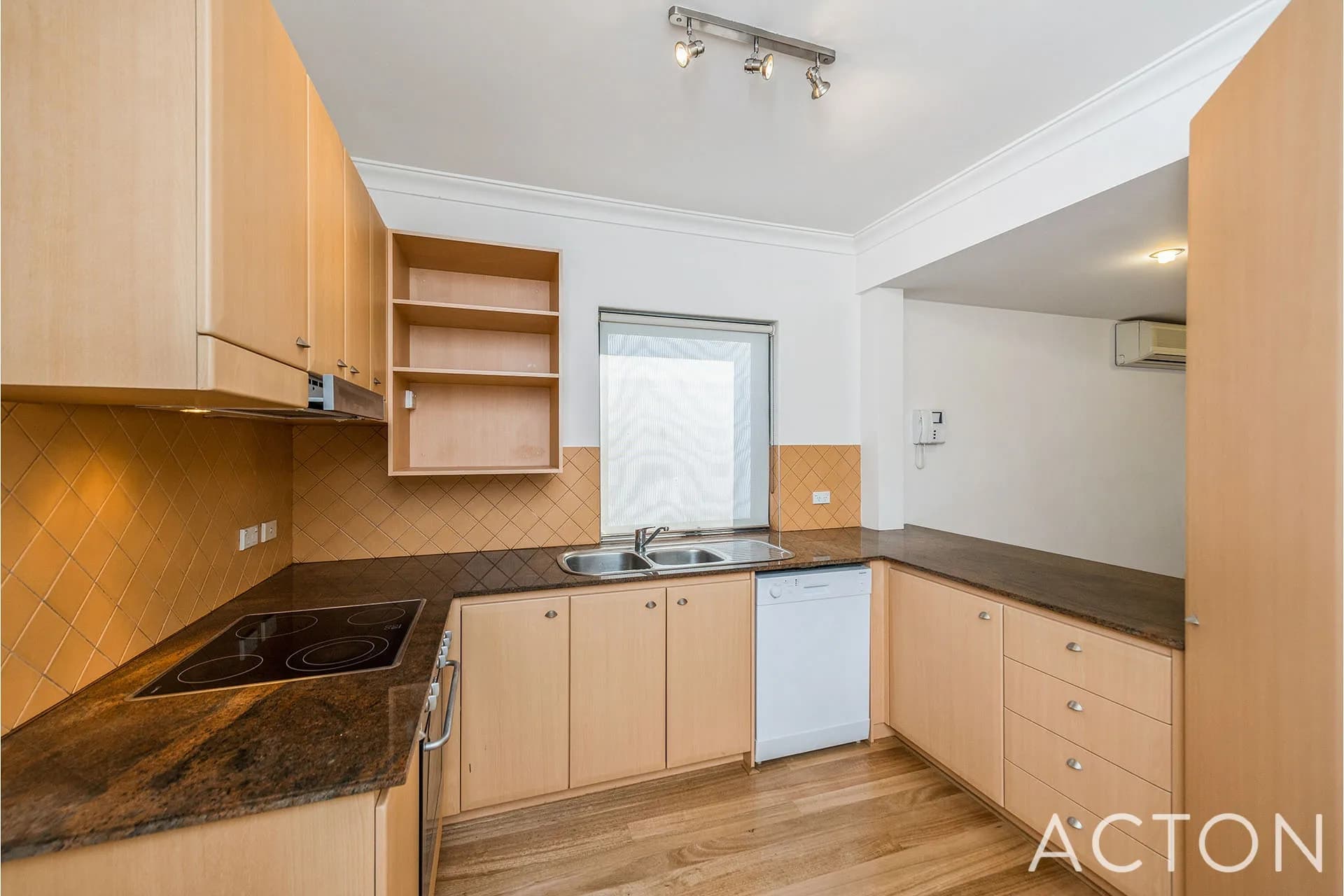 14/2 Agnew Way, Subiaco, WA, Subiaco - Thumbnail 7