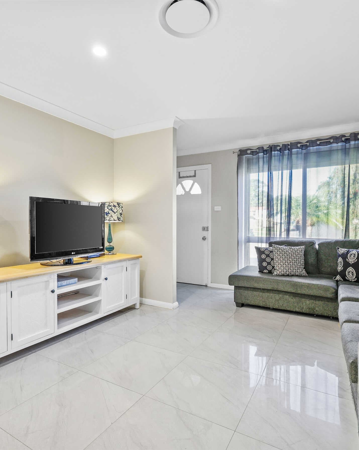 2/52 FRANCISCO CRESCENT Rosemeadow, Rosemeadow - Thumbnail 2