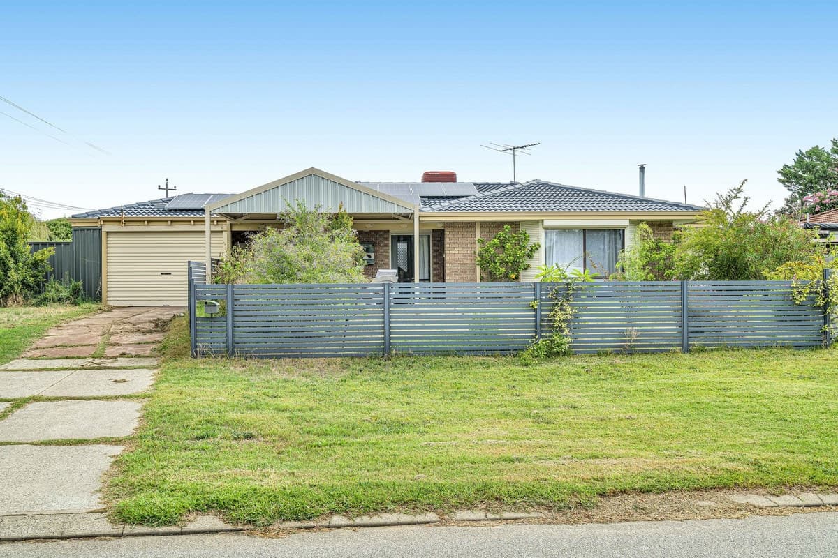 27 Clovelly Way, WARNBRO, Warnbro - Thumbnail 2
