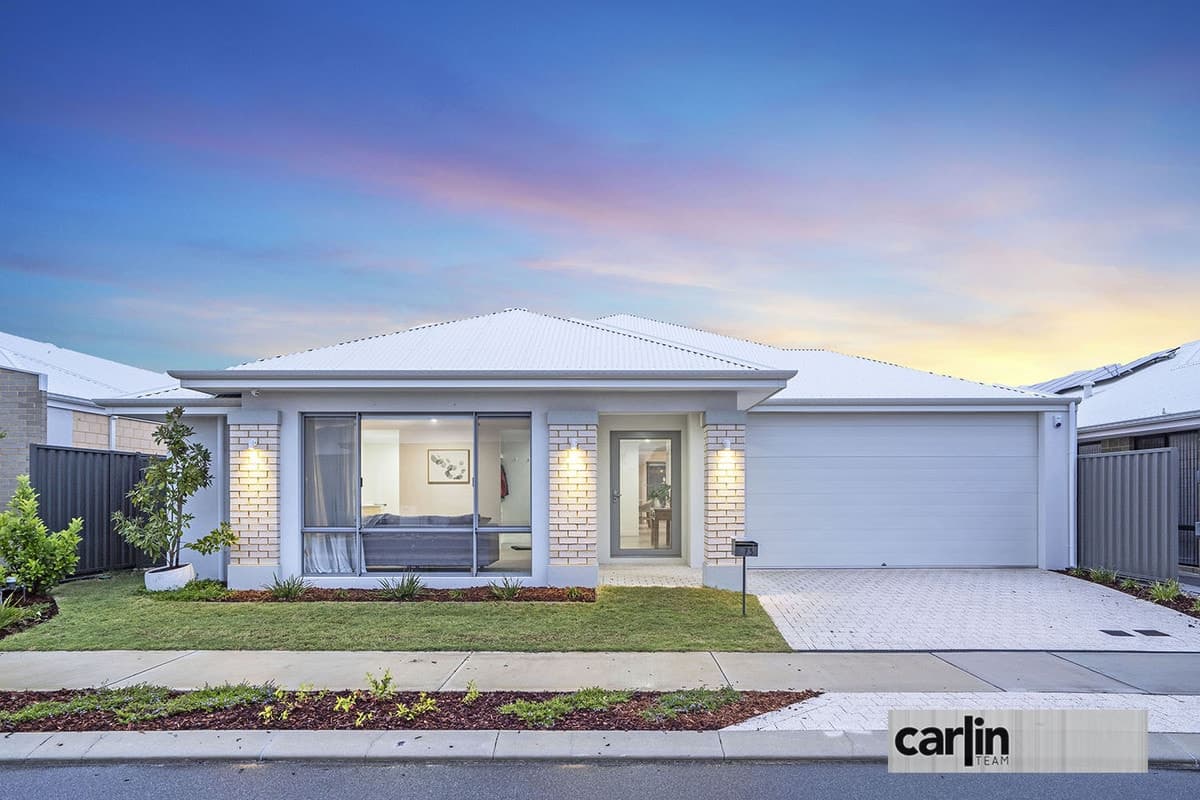 73 Torwood Avenue, TREEBY WA 6164, Treeby - Image 1