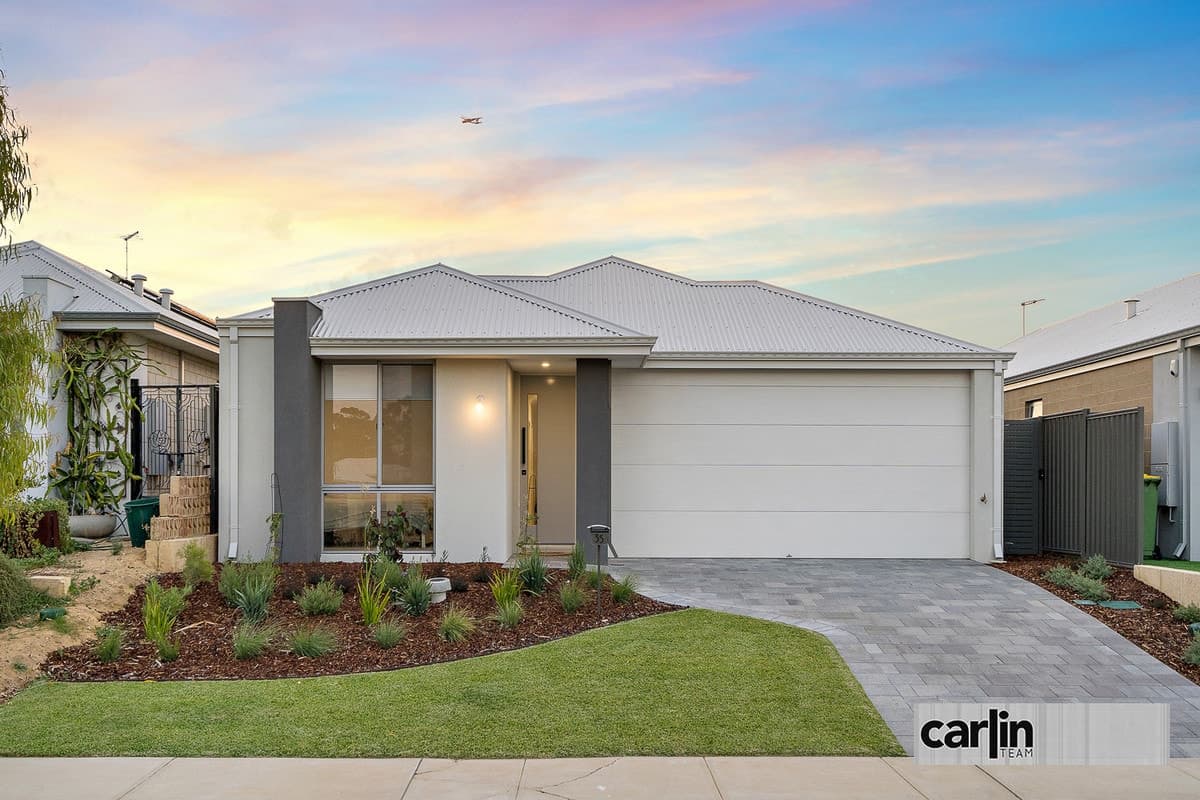 35 Templetonia Rise, LAKE COOGEE, Lake Coogee - Image 1
