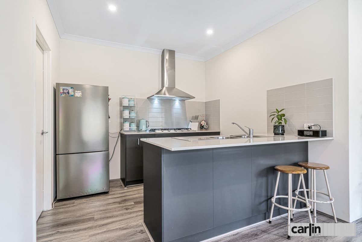 25 Gorringe Street, HAMMOND PARK WA 6164, Hammond Park - Thumbnail 3