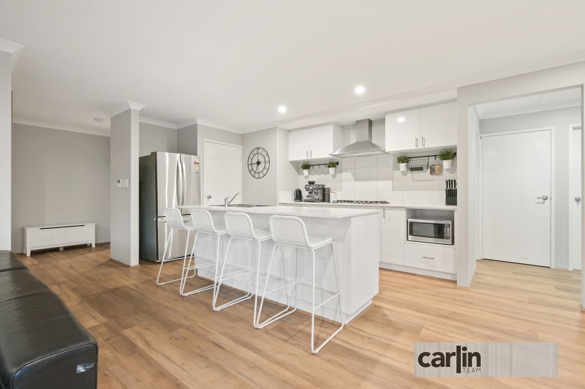 27 Holystone Approach, WELLARD WA 6170, Wellard - Image 1