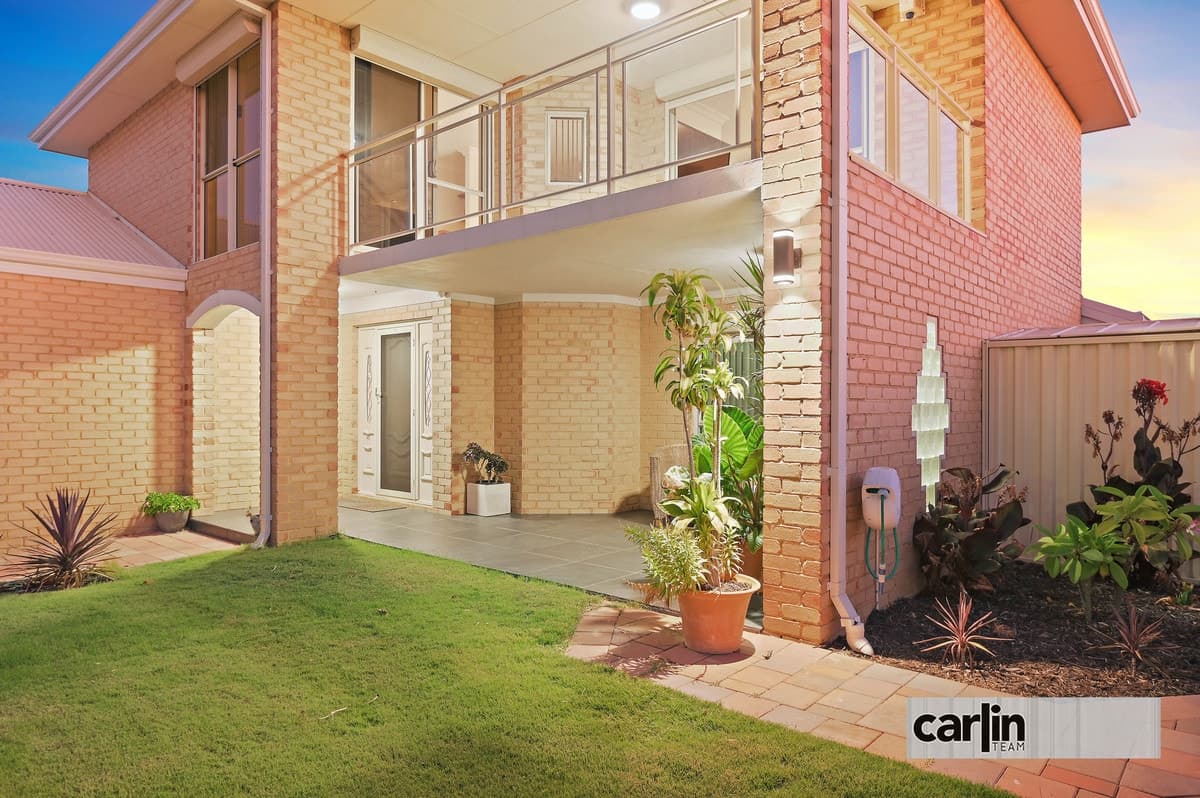 45 Lord Hobart Drive, MADORA BAY, Madora Bay - Thumbnail 3