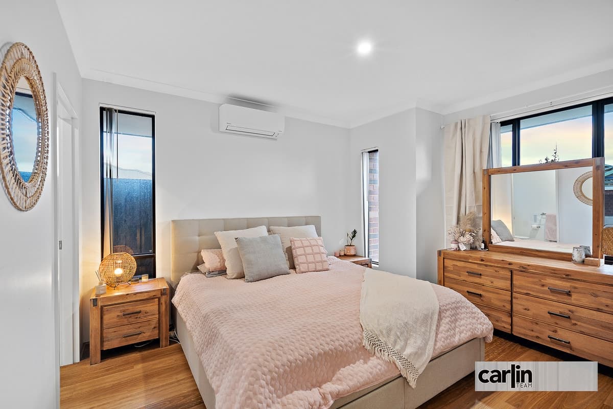 7 Cinnabar Way, TREEBY WA 6164, Treeby - Thumbnail 2
