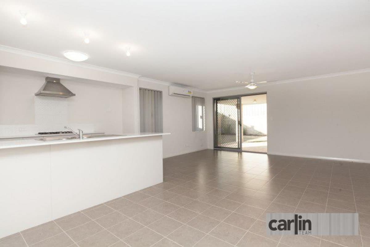 14 Aventurine Parade, WELLARD WA 6170, Wellard - Thumbnail 2
