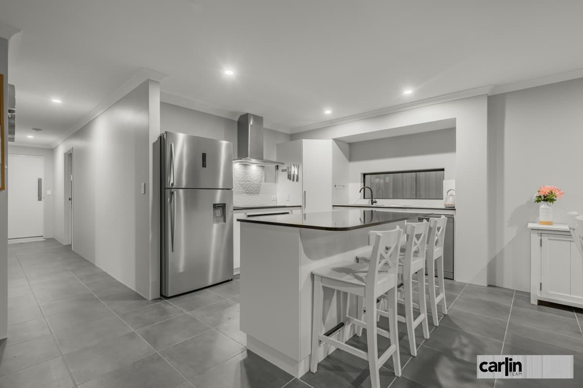 12 Baxteri Way, HAMMOND PARK WA 6164, Hammond Park - Thumbnail 2