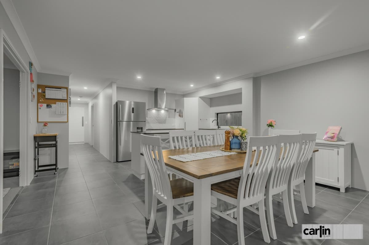 12 Baxteri Way, HAMMOND PARK WA 6164, Hammond Park - Thumbnail 3