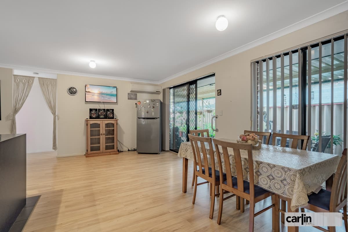 4 Isdell Mews, WAIKIKI, Waikiki - Thumbnail 3