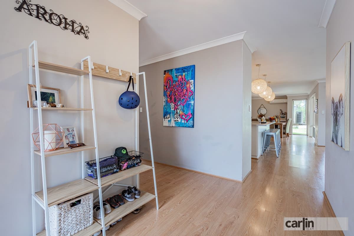 9 Weymouth Road, AUBIN GROVE, Aubin Grove - Thumbnail 2