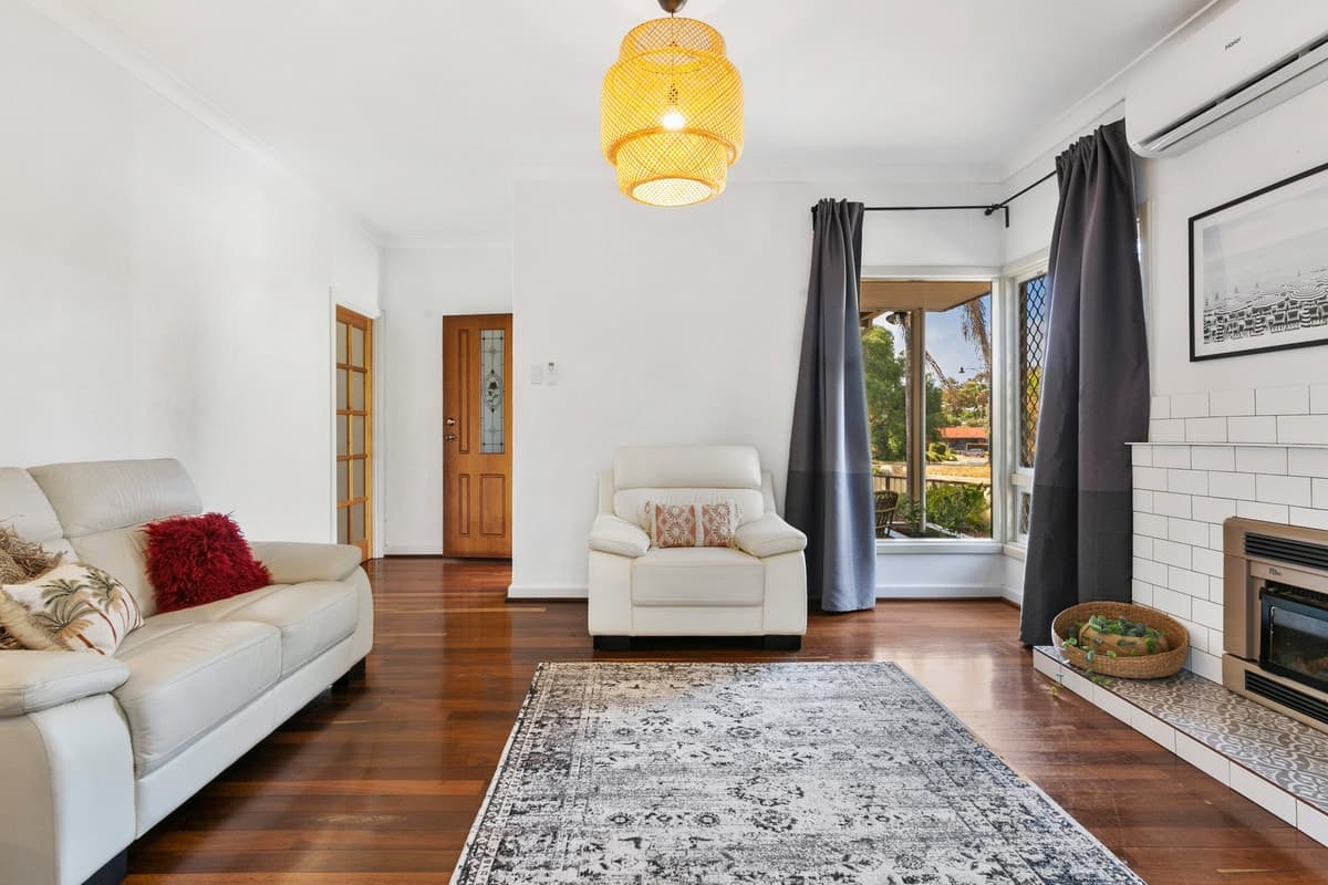 12 Theseus Way, COOLBELLUP WA 6163, Coolbellup - Thumbnail 3