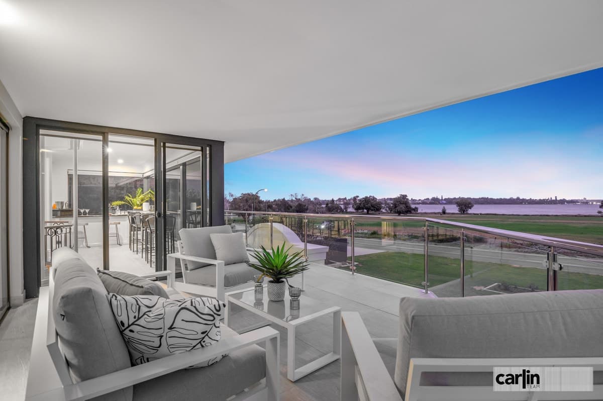 70 Burke Drive, ATTADALE WA 6156, Attadale - Thumbnail 2