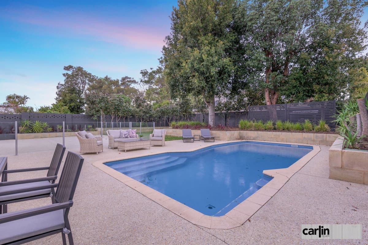 70 Burke Drive, ATTADALE WA 6156, Attadale - Thumbnail 3