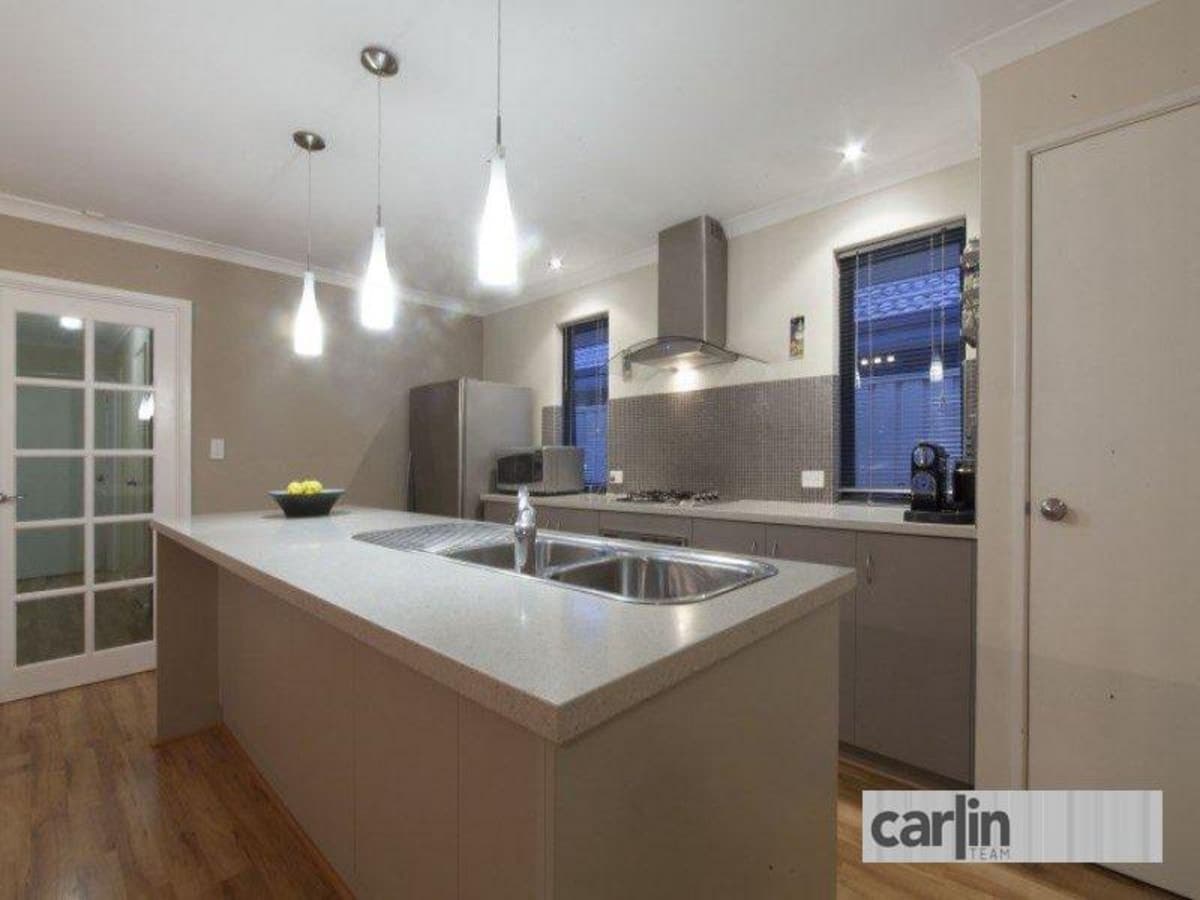 15 Millbrook Avenue, BERTRAM WA 6167, Bertram - Thumbnail 2