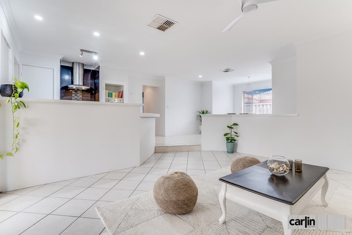 16 Gwalia Place, BIBRA LAKE, Bibra Lake - Thumbnail 3