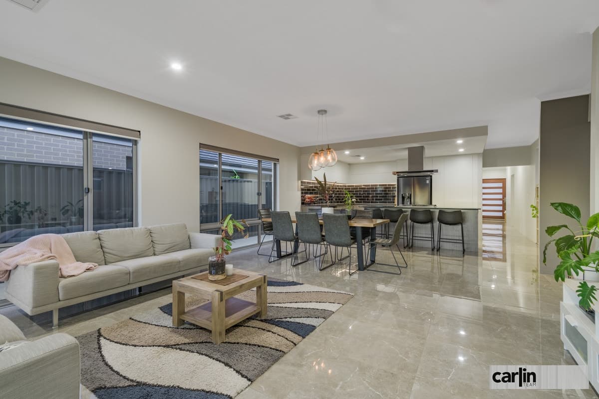 17 Shale Court, PIARA WATERS WA 6112, Piara Waters - Image 1