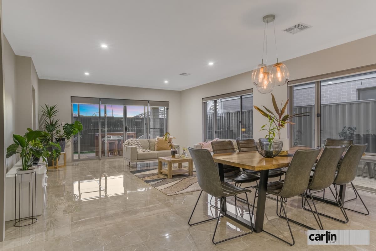 17 Shale Court, PIARA WATERS WA 6112, Piara Waters - Thumbnail 2