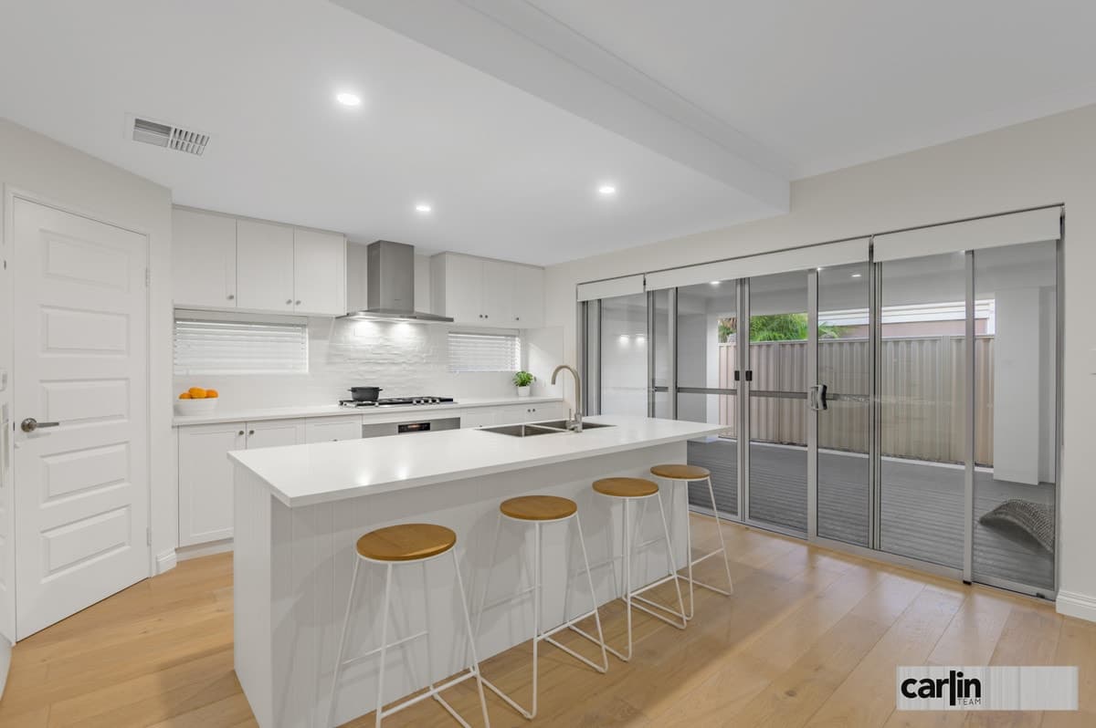 32 Splash Terrace, LAKE COOGEE WA 6166, Lake Coogee - Image 1