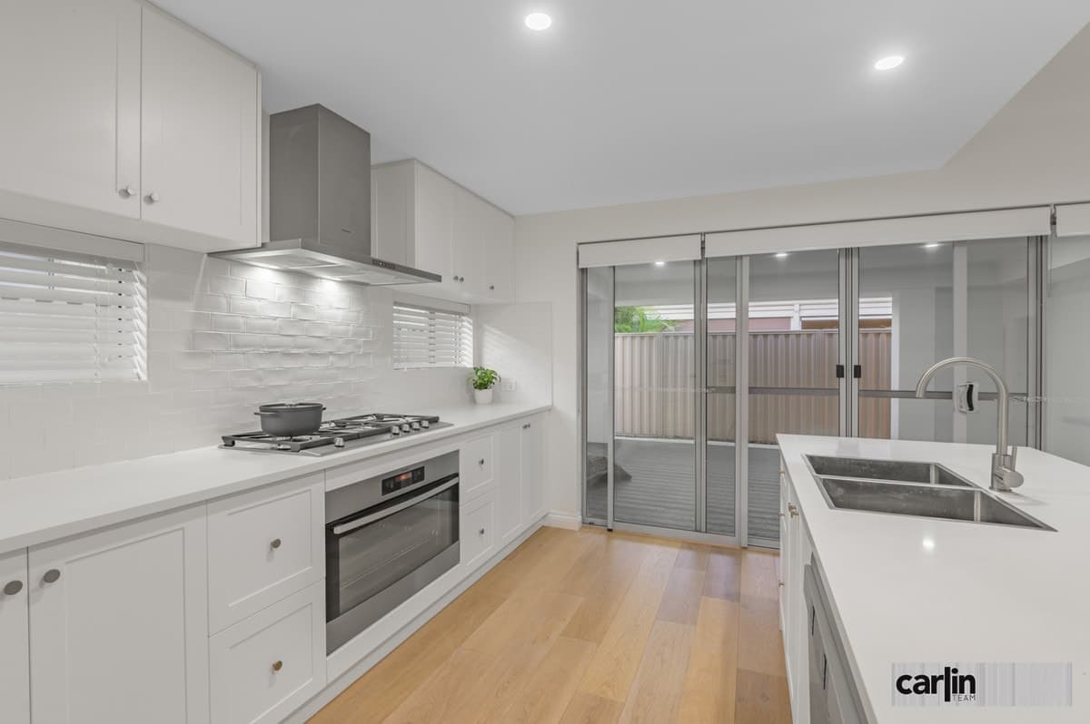 32 Splash Terrace, LAKE COOGEE WA 6166, Lake Coogee - Thumbnail 2
