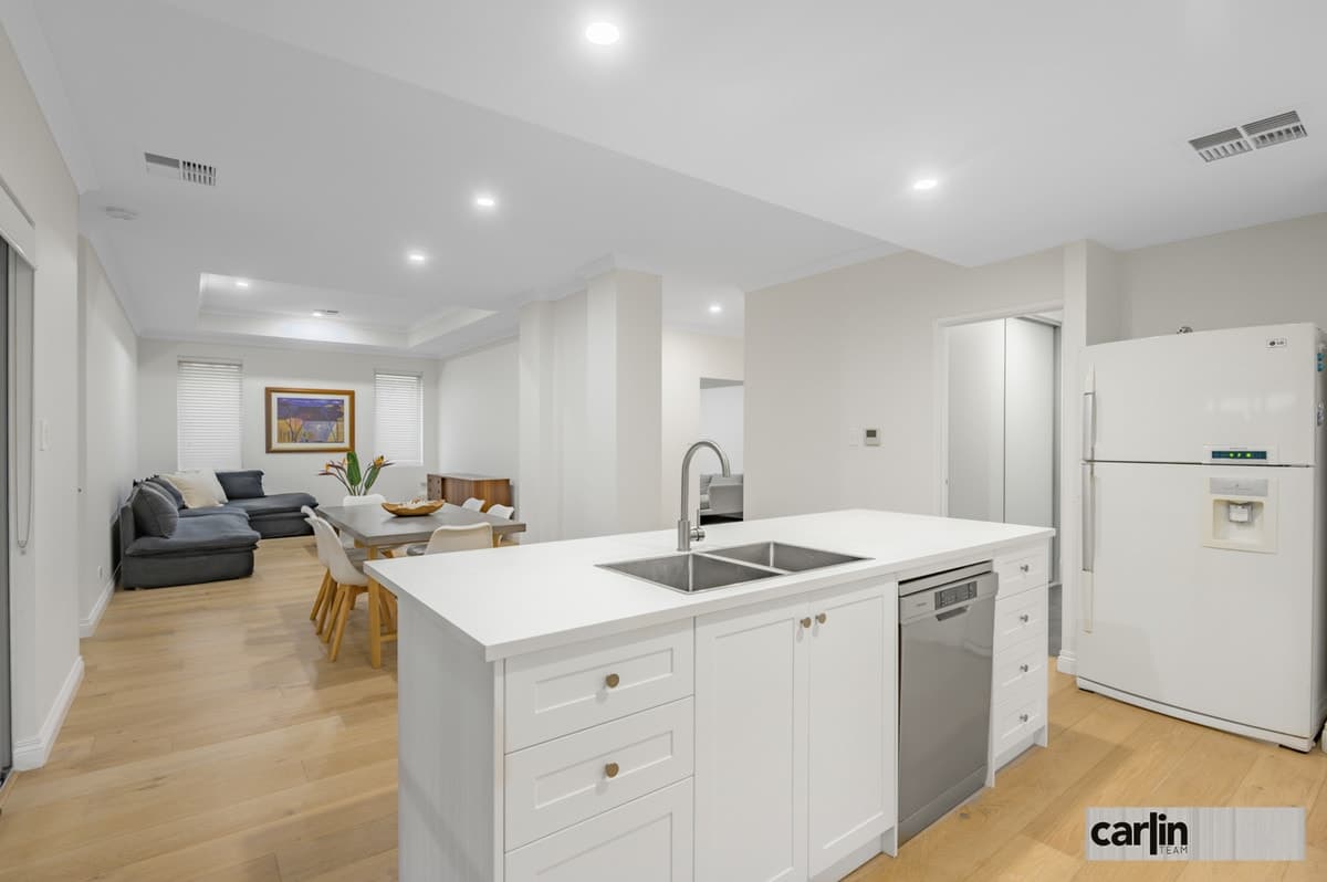 32 Splash Terrace, LAKE COOGEE WA 6166, Lake Coogee - Thumbnail 3