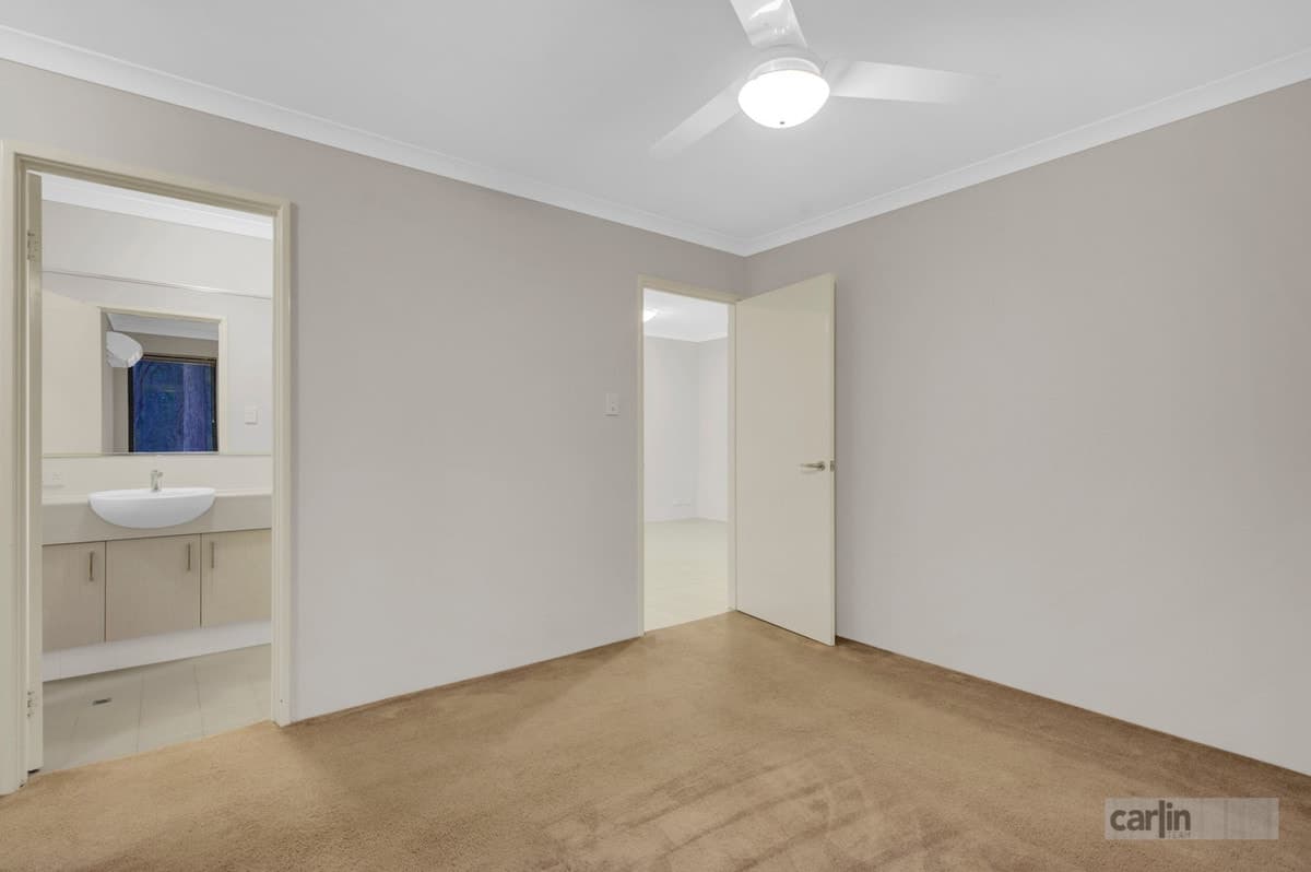 9 Kirkby Circuit, WELLARD WA 6170, Wellard - Thumbnail 3