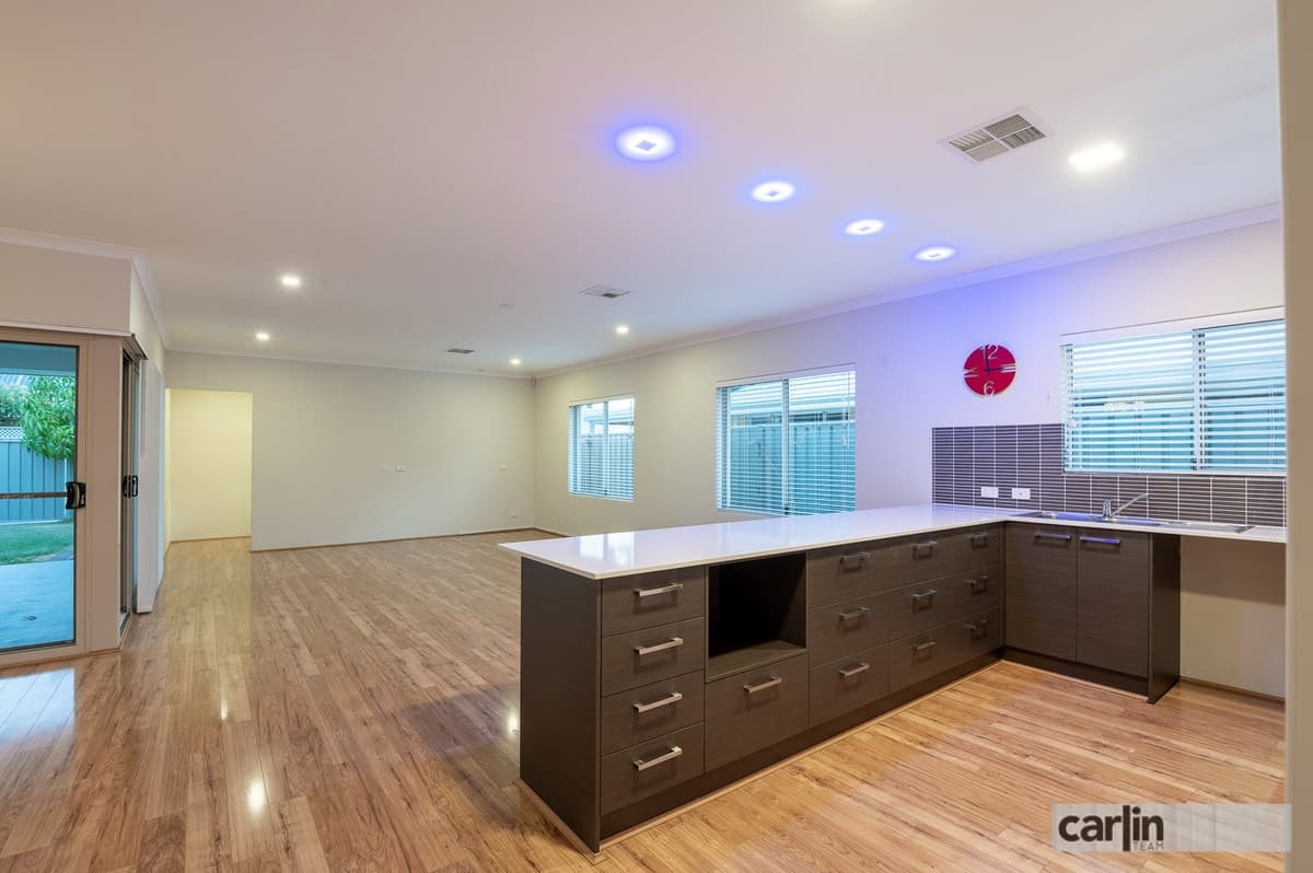 3 Lyndhurst Crescent, WELLARD WA 6170, Wellard - Thumbnail 3