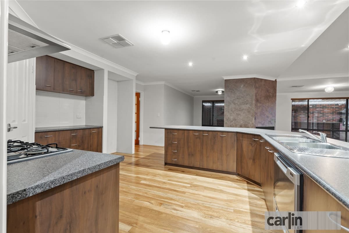 11 Lemon Gum Drive, BALDIVIS WA 6171, Baldivis - Thumbnail 3