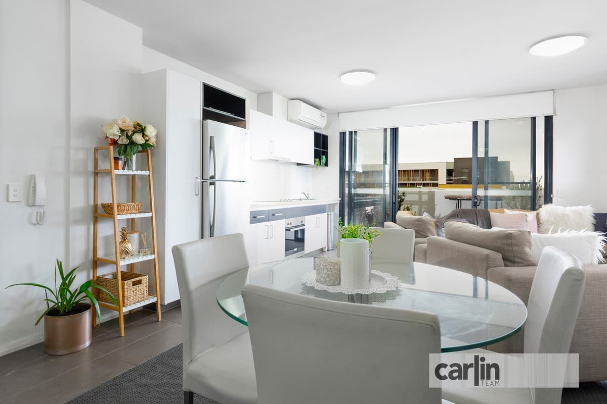 28/20 Signal Terrace, COCKBURN CENTRAL, Cockburn Central - Image 1