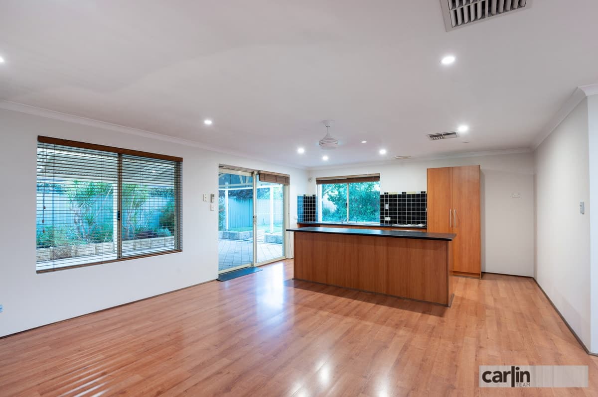 22 Charm Way, ATWELL WA 6164, Atwell - Thumbnail 2