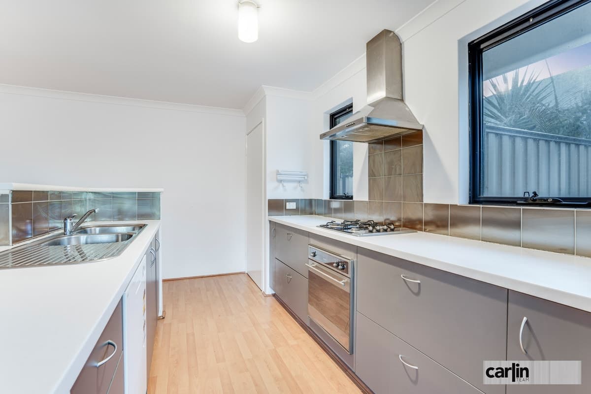 6 Serotina Lane, AUBIN GROVE, Aubin Grove - Thumbnail 2