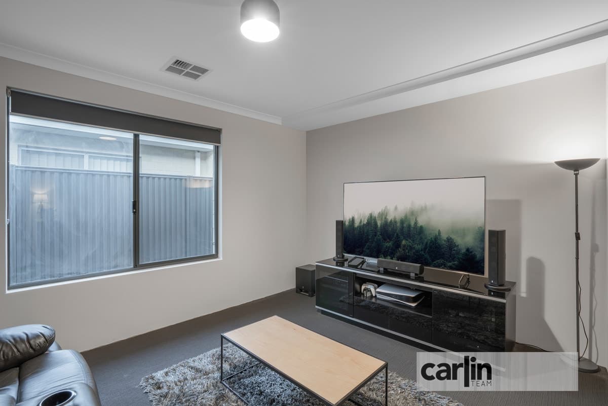 8 Indigo Bend, WELLARD WA 6170, Wellard - Thumbnail 3