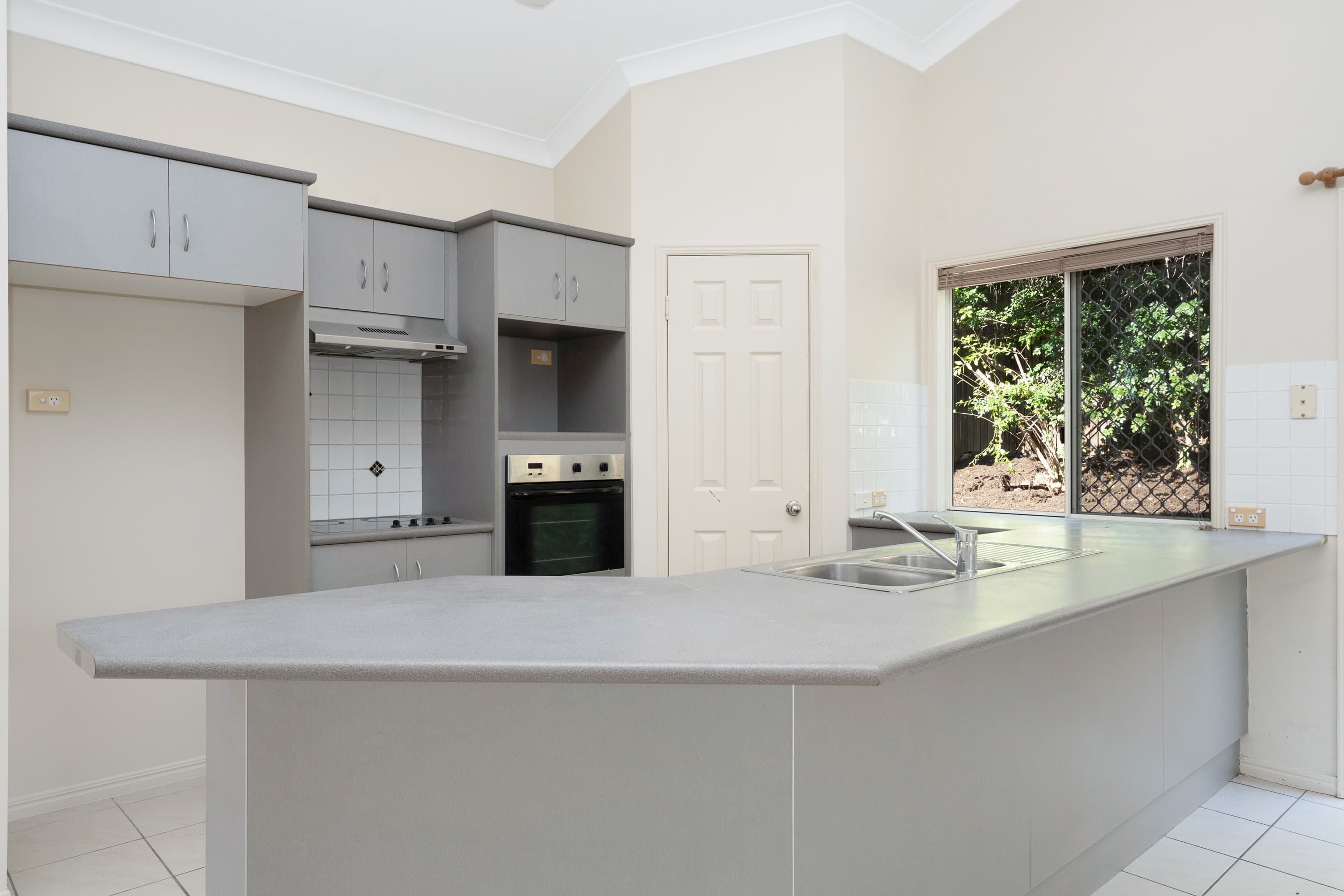 76 Riverbend Drive, Douglas - Thumbnail 5
