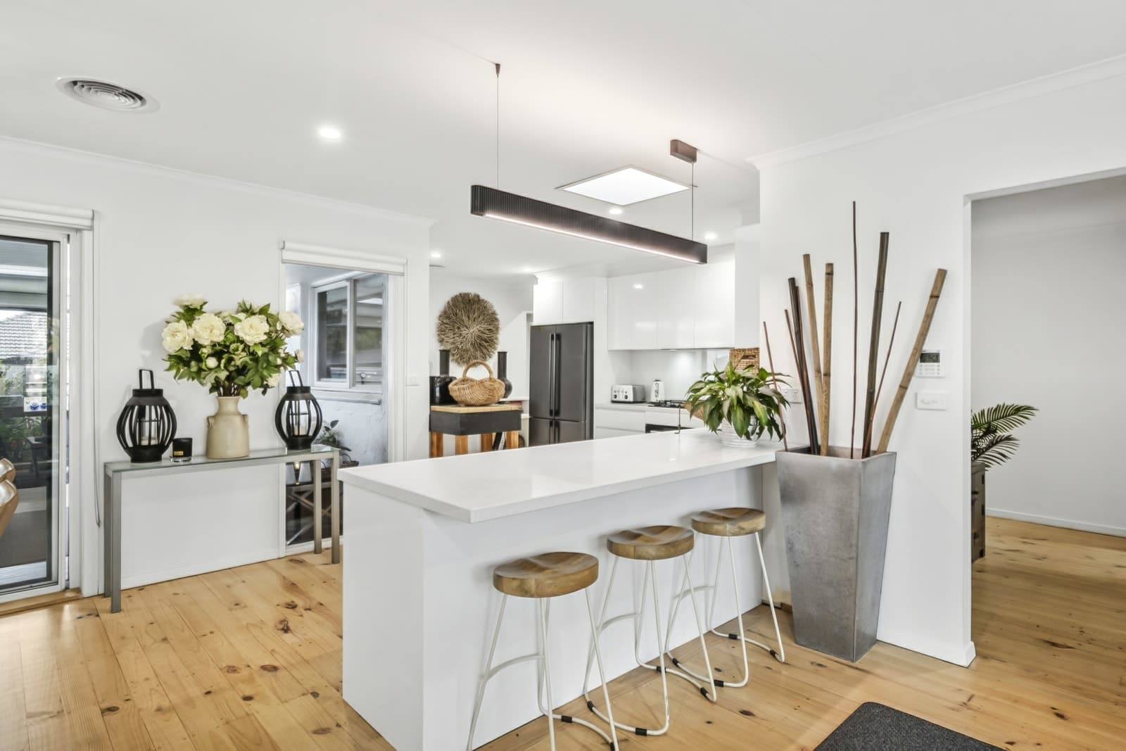 3 Sherbourne Terrace,Newtown, Newtown - Thumbnail 2