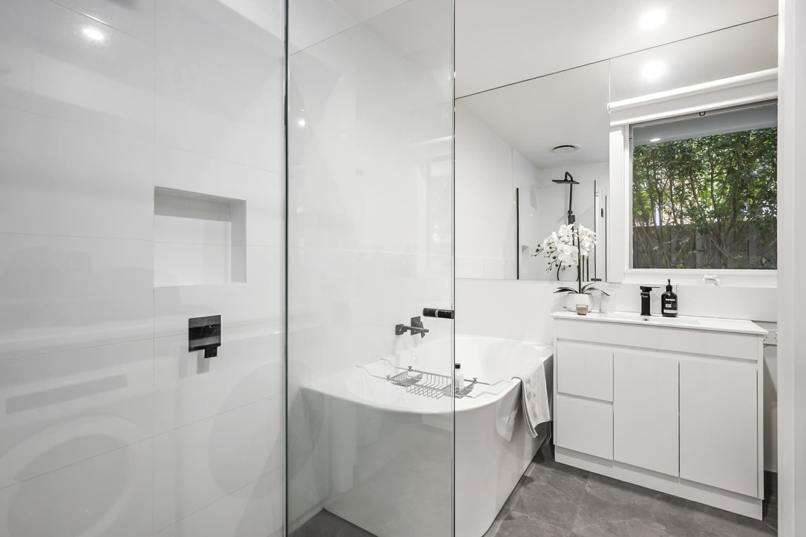 3 Sherbourne Terrace,Newtown, Newtown - Thumbnail 8