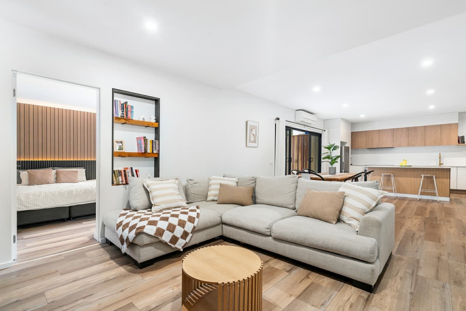 2/11-13 St David Street, NORTHCOTE, Northcote - Thumbnail 4