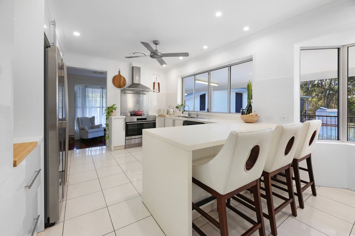 25 Karragata Court, Tallebudgera QLD 4228, Tallebudgera Property Image - Thumbnail 4