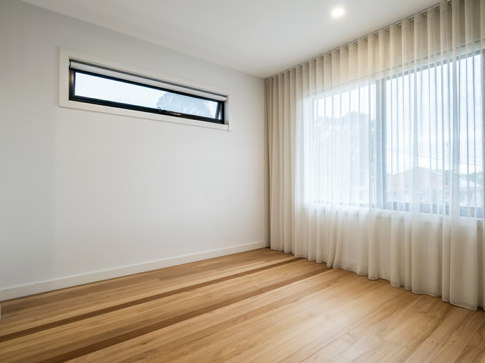 1/12 North Box Court, HADFIELD, Hadfield - Thumbnail 4
