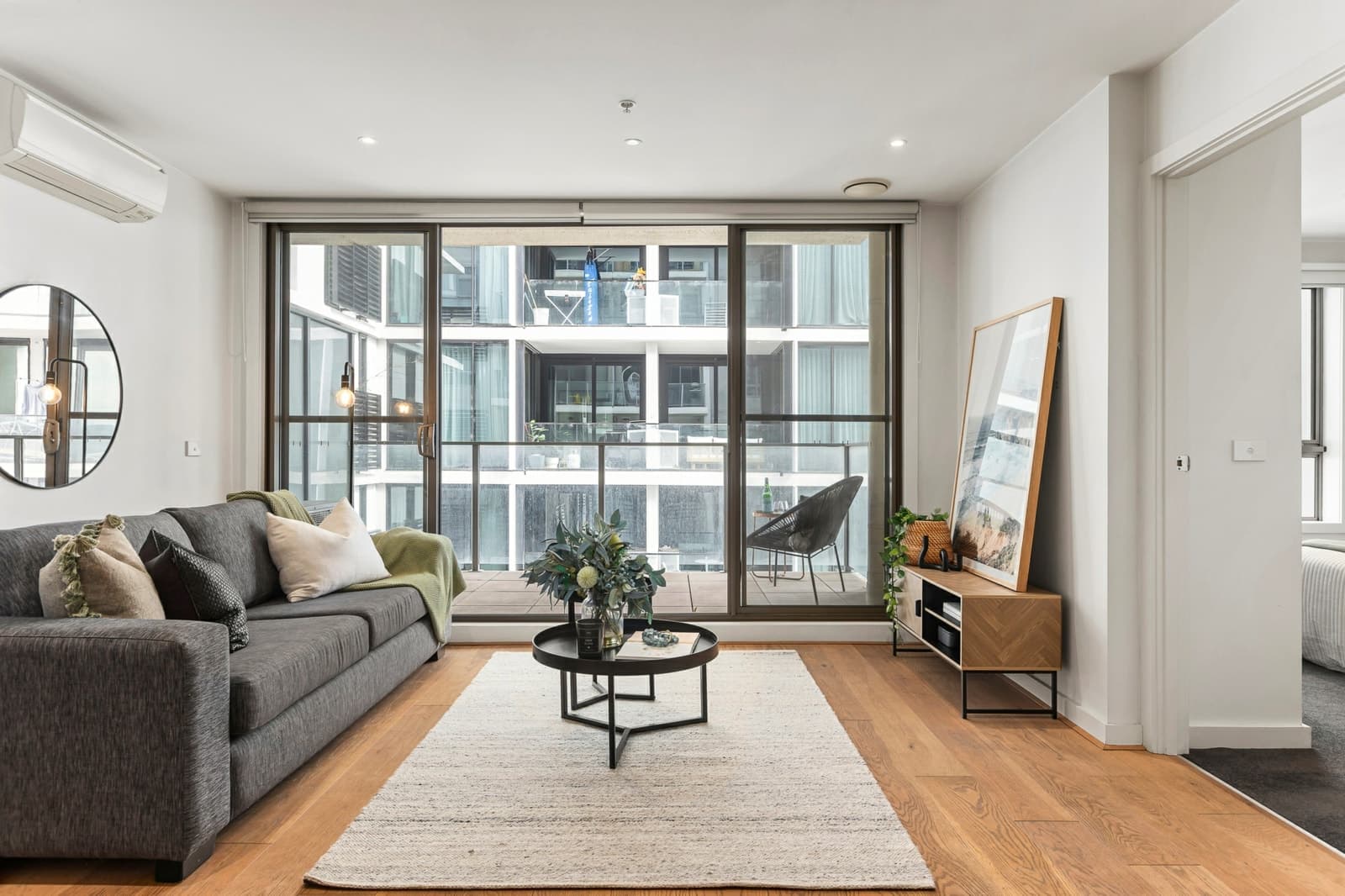 405/13 Wellington Street, ST KILDA, St Kilda - Image 1