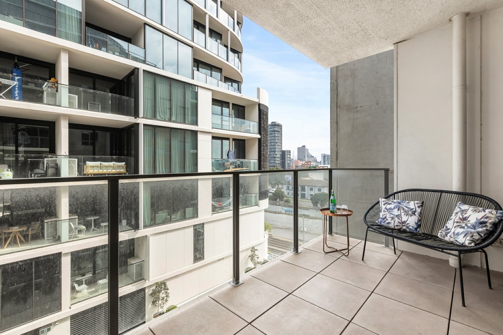 405/13 Wellington Street, ST KILDA, St Kilda - Thumbnail 3