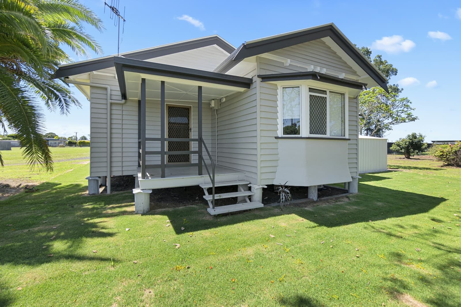 157 Elliott Heads Road, KEPNOCK, Kepnock - Image 1