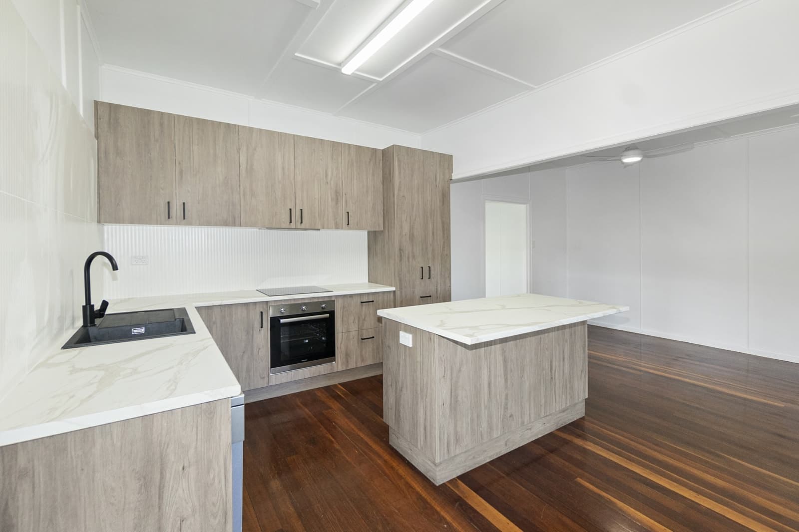 157 Elliott Heads Road, KEPNOCK, Kepnock - Thumbnail 7