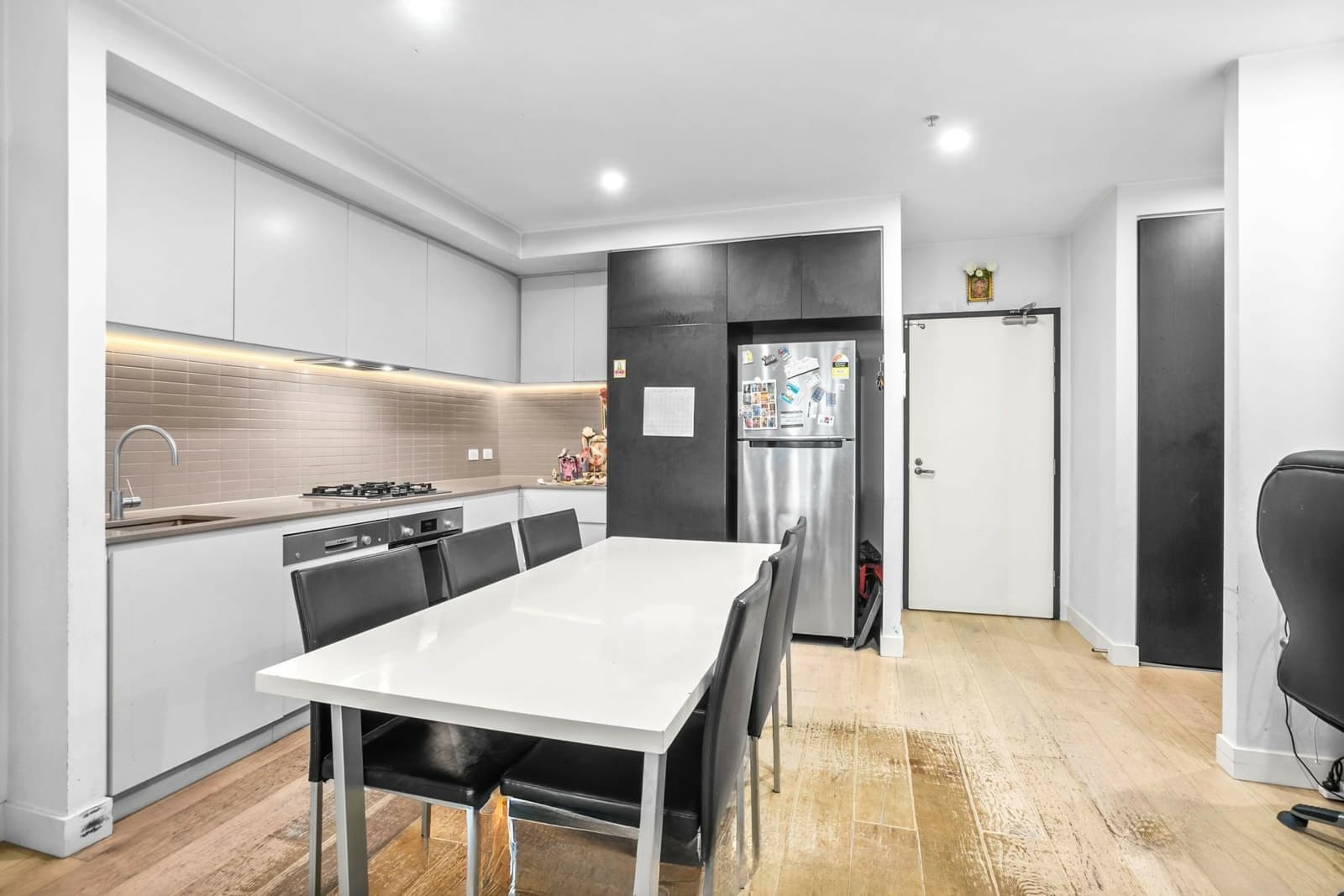 104/18 Lomandra Drive, CLAYTON SOUTH, Clayton South - Thumbnail 2