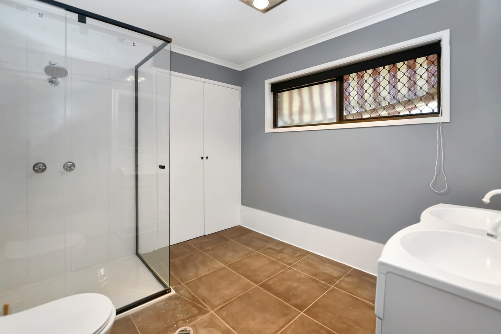 5 Glen Eagle Court, REDBANK PLAINS, Redbank Plains - Thumbnail 8