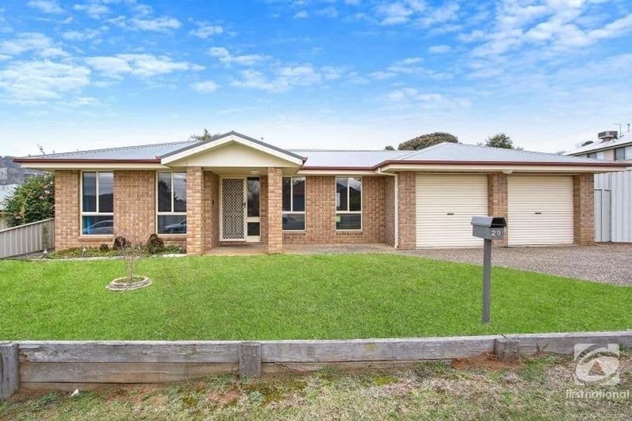 29 Kingfisher Drive, West Wodonga VIC 3690, West Wodonga - Image 1