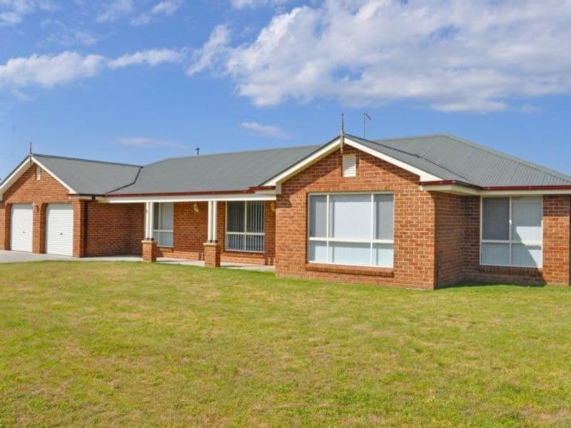 2 James Barnett Drive, Kelso NSW 2795, Kelso - Image 1