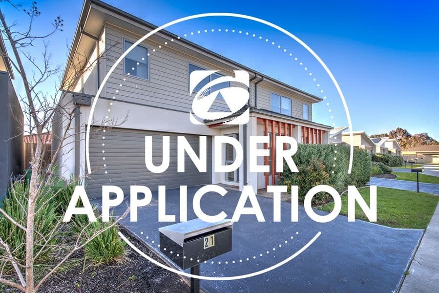 21 Llano Circuit, Berwick VIC 3806, Berwick - Image 1