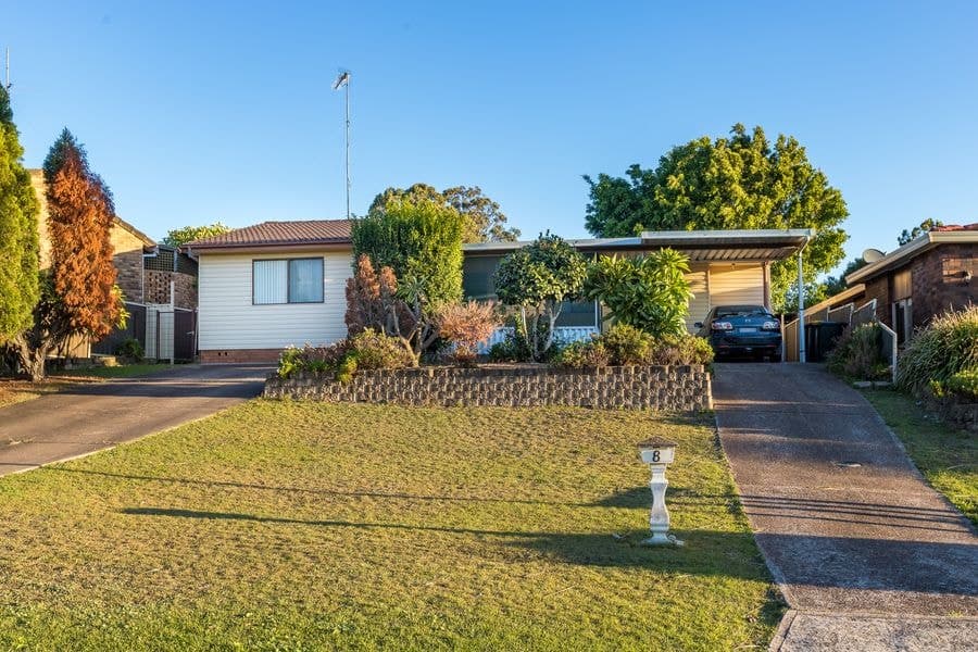 8 Unicomb Close, Rutherford NSW 2320, Rutherford - Image 1